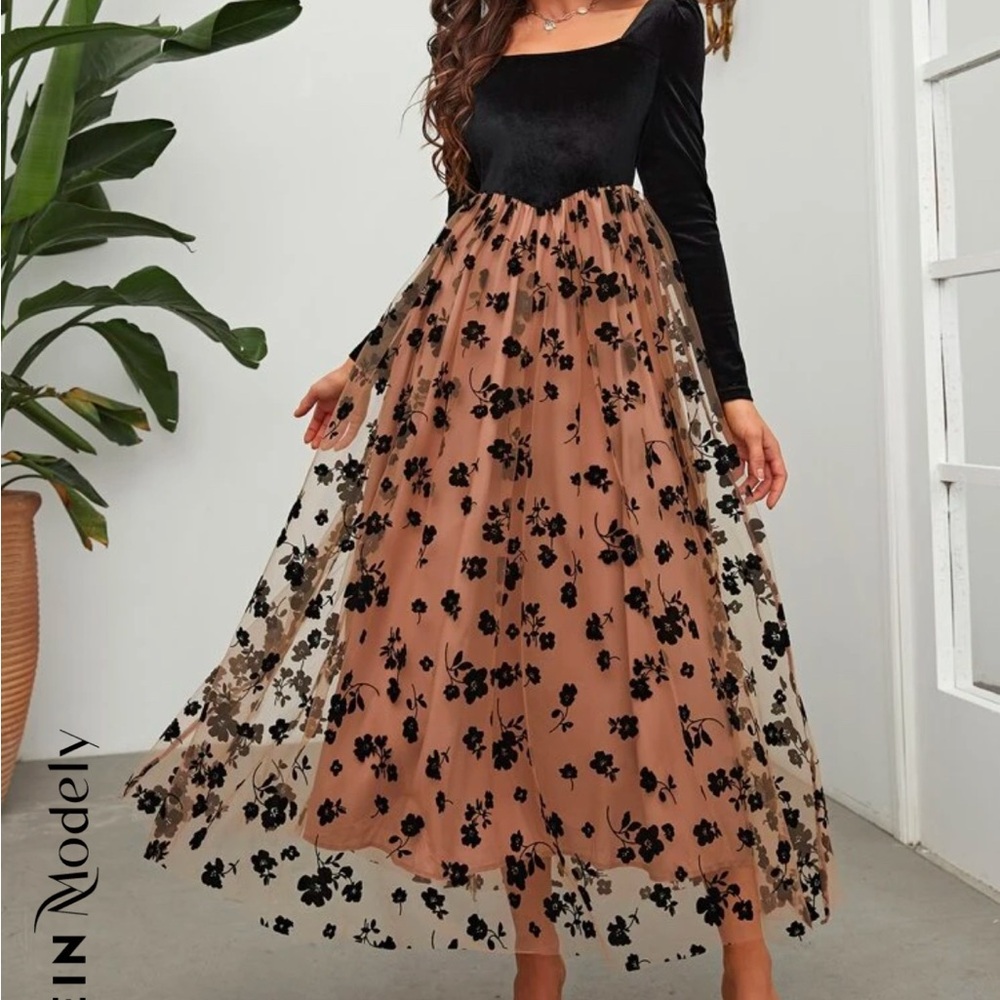 SHEIN Modely Floral Mesh Hem Velvet Dress
